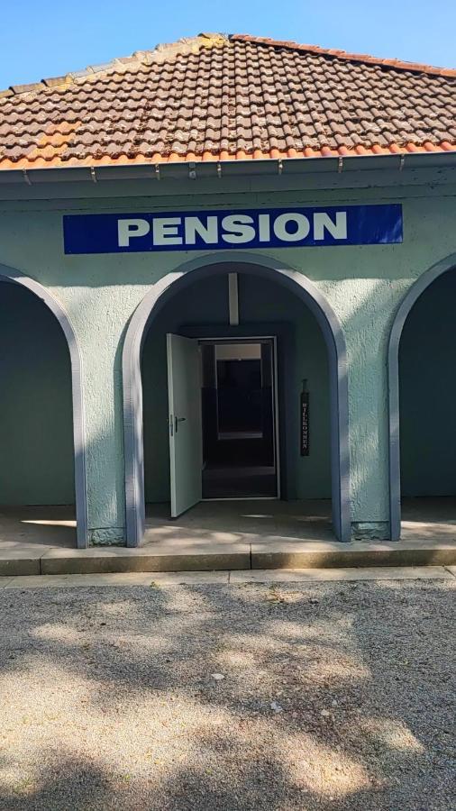 Pension Hopela Gotha Exterior photo